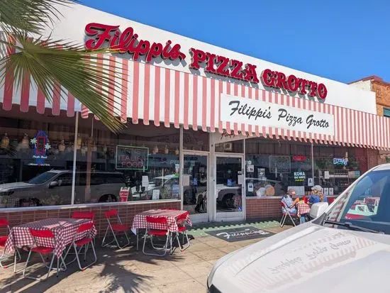 Filippis Pizza Grotto Pacific Beach