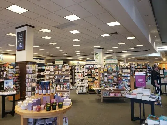 Barnes & Noble