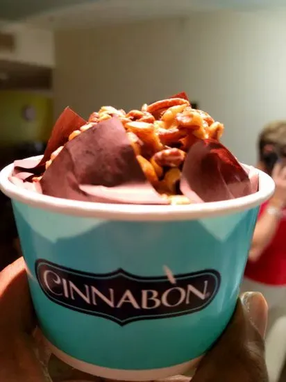 Cinnabon