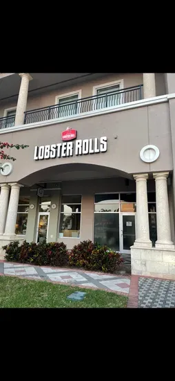 Mystic Lobster Roll Co - Naples, Vanderbilt Shoppes