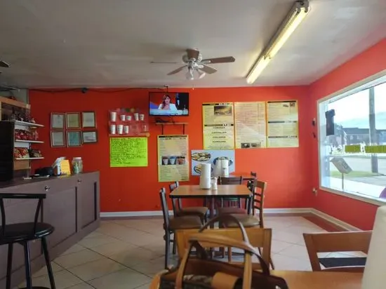 Lupita's Taqueria and Refrequeria