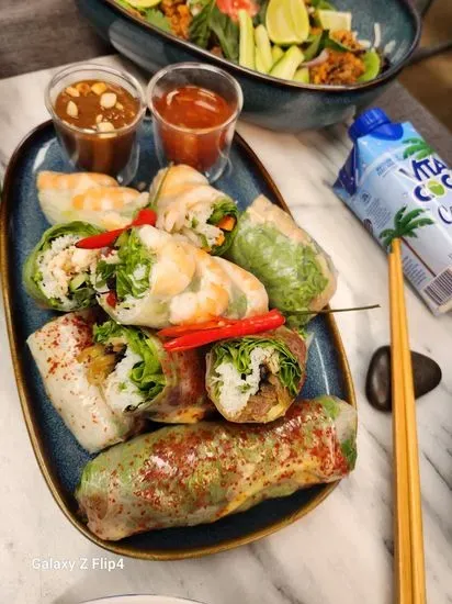 Red Rooster Spring Rolls & Noodles