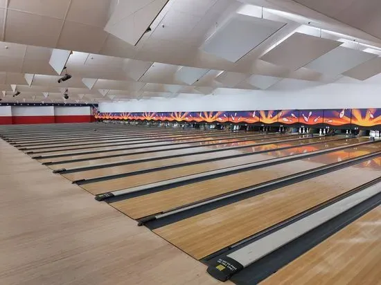 Bowlero Lanes of Lakewood