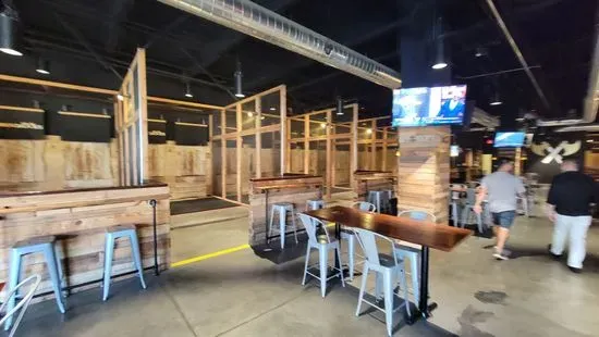 Lumberjaxes Axe Throwing Bar & Grill