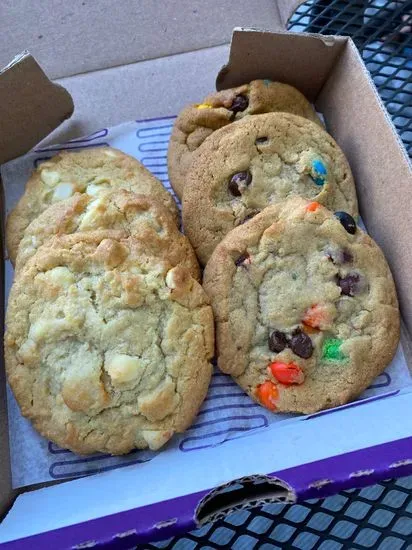 Insomnia Cookies