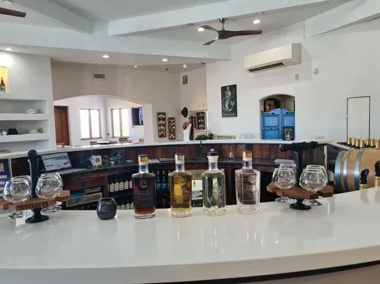 Manucci Spirits Tasting Room