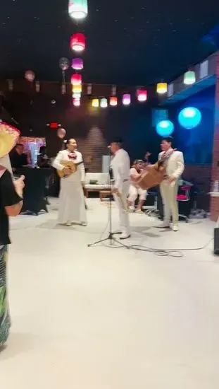 Fiesta Mariachi