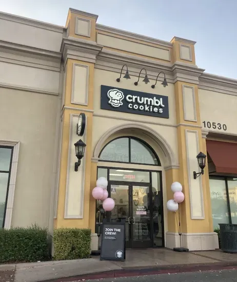 Crumbl - Bakersfield