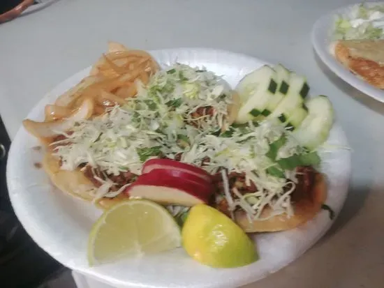 Troca De Tacos Muy Ricos