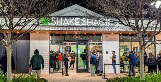 Shake Shack Victoria Gardens