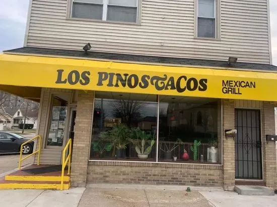 Los Pinostacos Mexican Grill