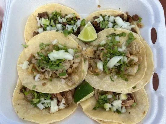 Los Chilangos Taco Truck