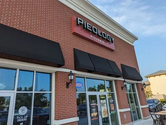 Pieology at FLAMINGO CROSSINGS Town Center