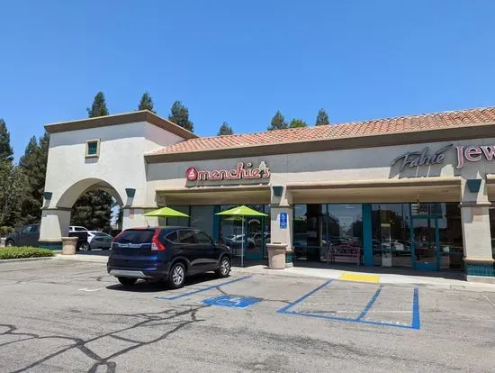 Menchie’s Frozen Yogurt- Bakersfield