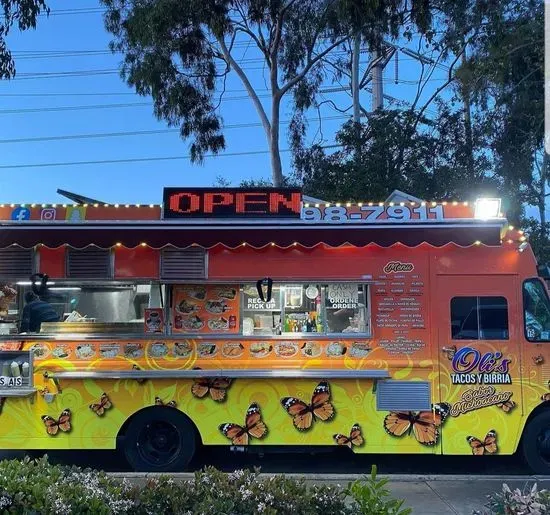 Oli's Taco Y Birria Food Truck