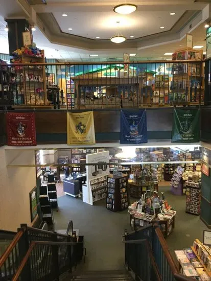 Barnes & Noble