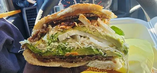 Tacos Y Cemitas "El Monchis"