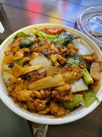 New Ho's Chinese Kitchen