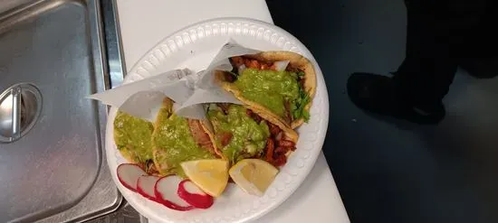 El Taquero Poblano - Tacos Estilo Tijuana