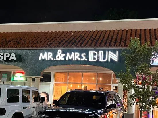 Mr. & Mrs.Bun