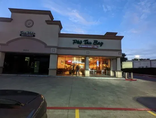 Pho Tau Bay