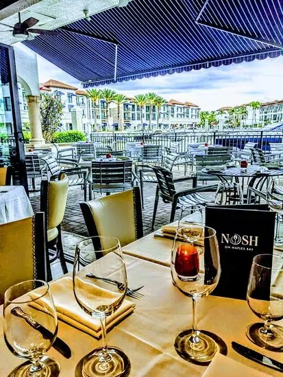 Nosh on Naples Bay