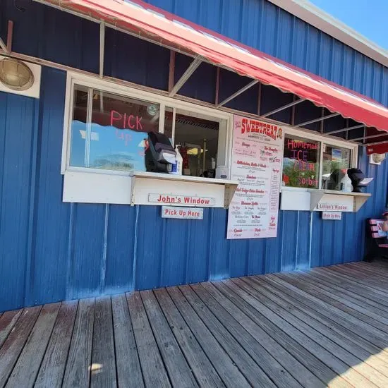 Lil & John's Sweetreat Ice Cream Parlor