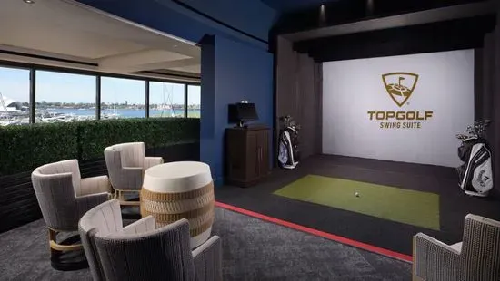 Bayside Lounge featuring Topgolf Swing Suite