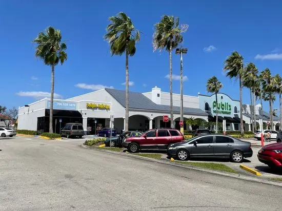 Publix Super Market at Shoppes at Lago Mar