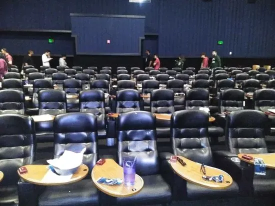 Studio Movie Grill