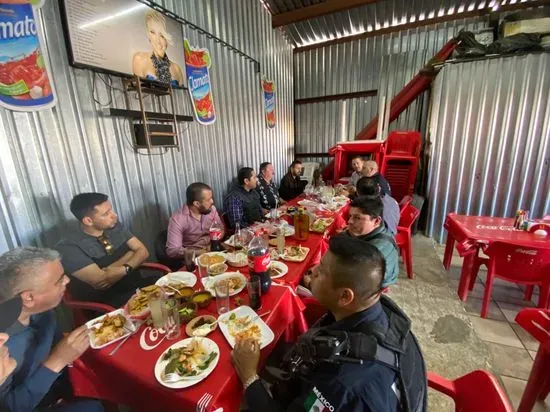 PESCADOS Y MARISCOS YOLI