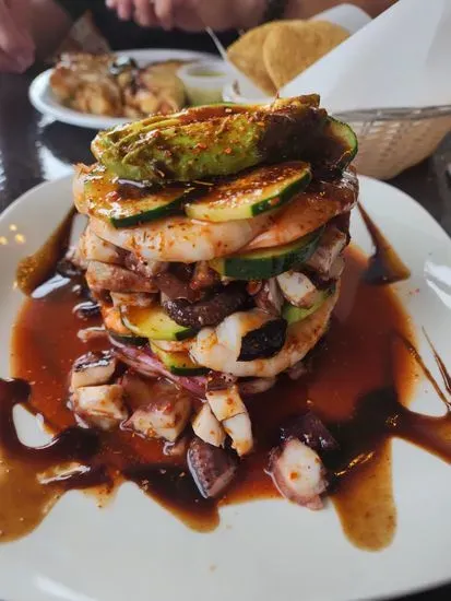 Mariscos La Yesca