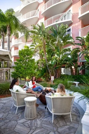 SandDollar Bar at Beach House Suites by Don CeSar