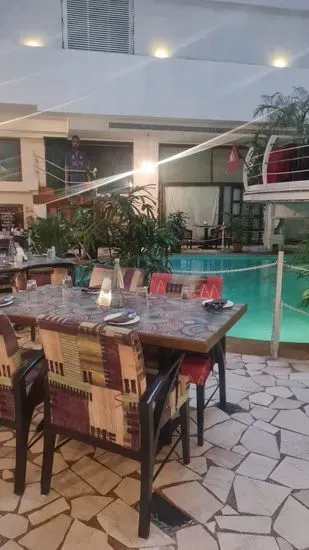 Poolside Cafe