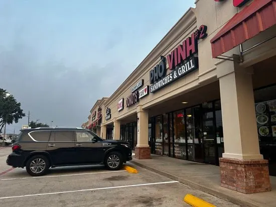 Robin’s Snowflake Donuts & Cafe