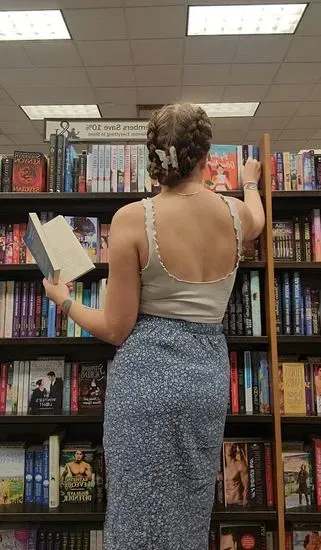 Barnes & Noble