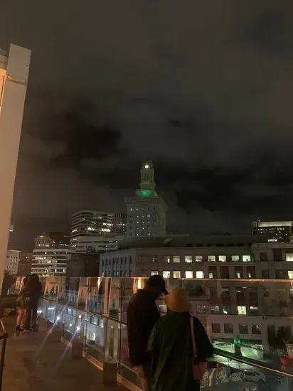 Torch Oakland Rooftop Bar