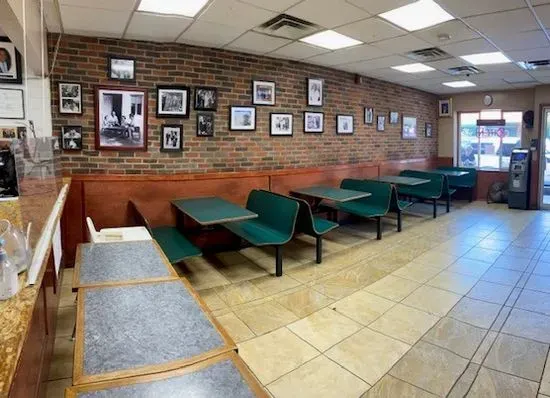 Larry & Joe's Pizzeria