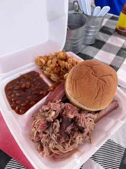 Dave's Bangin BBQ