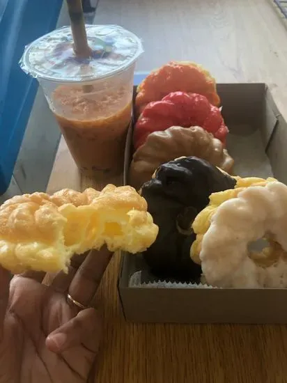 Pam's Donuts & Ice Cream (Hemet)