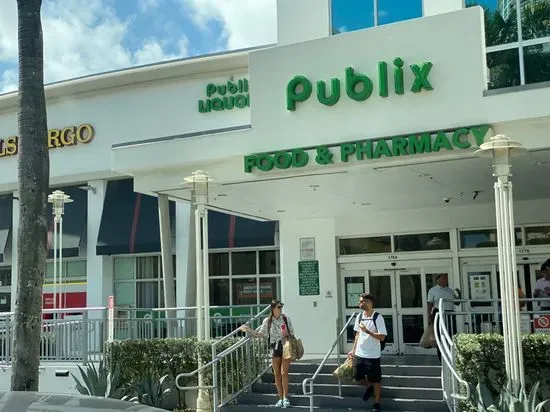 Publix Super Market at 18Biscayne Shopping Center