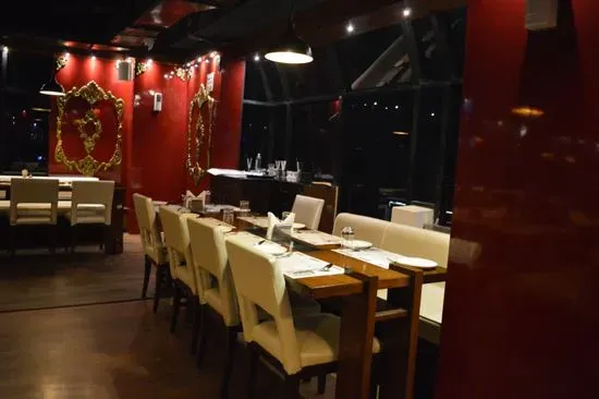 Nalla’s The Royal Treat Restaurant And Banquet