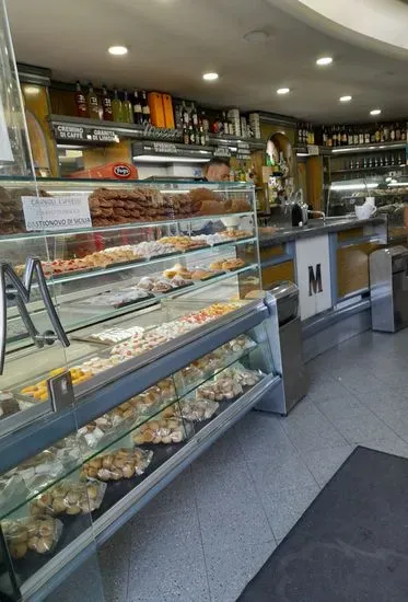 Bar Messina...rosticceria...pasticceria...gelateria