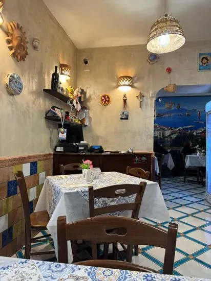 Pizzeria Trattoria La Taverna del Re a Capodimonte