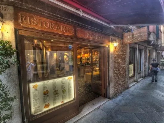 Ristorante Pizzeria Nuova Valigia