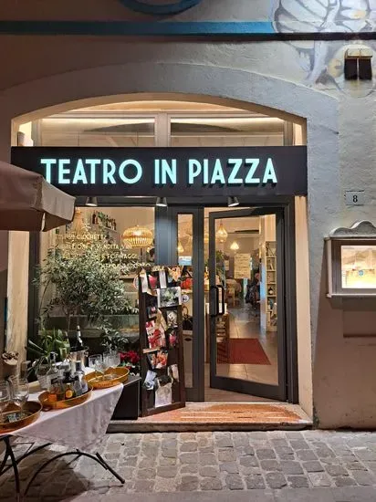 Teatro in piazza