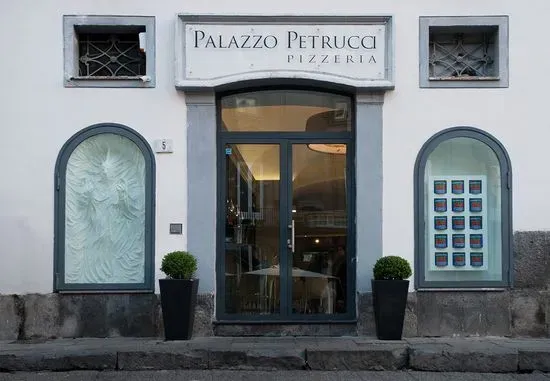 Palazzo Petrucci Pizzeria