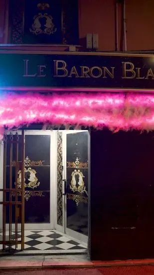 Le Baron Blanc Lounge Shisha Club Genova