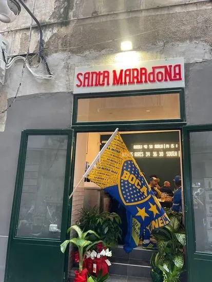 Pizzeria Santa Maradona