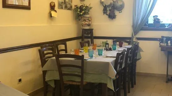 Trattoria Pizzeria "Da Alfredo" a Poggioreale